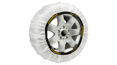 Accesorii Auto - 2 Huse de zăpadă pentru anvelope Goodyear GODL - Mare (Se potrivește majorității anvelopelor cu dimensiuni de la 35.56 cm la 48.26 cm)