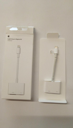 Adaptor Apple de la Lightning la Digital AV [1]
