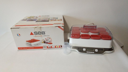 Aparat de preparat iaurt SEB YG661500, 12 sticle [1]