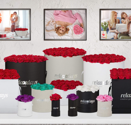 Aranjament floral Relaxdays cu trandafiri in forma de inima, cutie neagra [5]