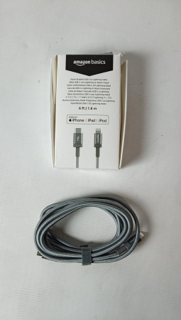 Cablu de încărcare USB-C la Lightning Amazon Basics, cablu împletit din nailon, 1.8 m [1]