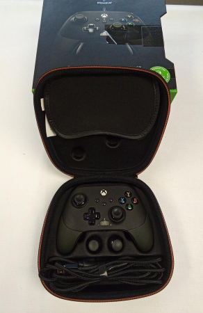 Controller cu fir PowerA FUSION Pro 2 pentru Xbox Series X/S, Xbox One și Windows, Negru/Alb [1]