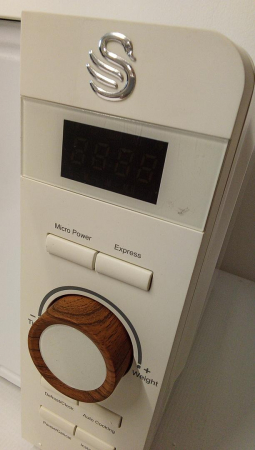 Cuptor cu microunde digital Swan Nordic, 20L, 6 trepte de funcționare, putere 800W, temporizator 30 minute, mod dezghețare, efect lemn, alb mat [2]