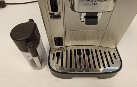 Espressor automat De'Longhi Magnifica Evo ECAM 290.61.SB, 1450W, Negru/argintiu [2]