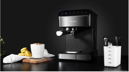 Espressor de Cafea Cecotec Touch Serie Nera, 1.4 l, 1350 W, 20 bar [9]