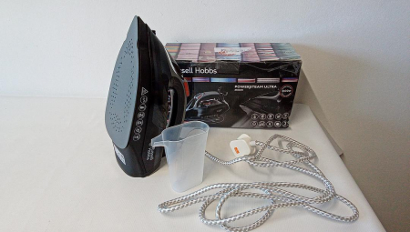 Fier de călcat cu aburi Russell Hobbs, 20630-56, priza UK, 45 g de abur continuu, 3100 W [1]