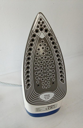 Fier de calcat cu aburi Tefal FV2838 Express, 2400 W, 180 g/min, albastru [3]