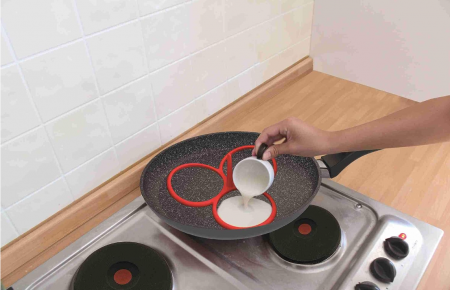 Forma din silicon pentru clatite Patisse 19232, 3 cercuri x Ø10cm [3]