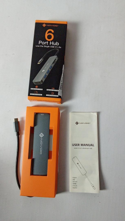 Hub Adaptor NOVOO USB-C la HDMI 4K, 3 x USB 3.0, Cititor de carduri SD și Micro SD [1]