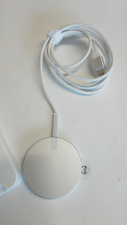 Incarcator fara fir pentru telefon ESR HaloLock compatibil cu MagSafe [2]