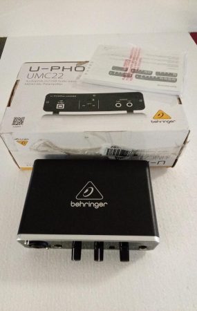 Interfata audio USB Behringer U-Phoria UMC22, negru [1]