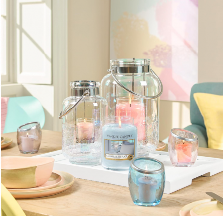 Lumanare parfumata in borcan Yankee, gri [7]