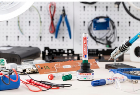 Marker permanent Edding No. 1, corp aluminiu, varf retezat, 1-5 mm, negru [4]