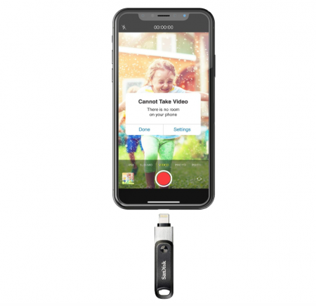 Memorie USB SanDisk iXpand Go de 64 GB, cu conectori Lightning și USB 3.0 [3]