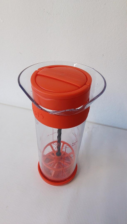 Mixer Mastrad pentru prepararea aluatului lichid (crepes, vafe, clatite), 700 ml, rosu [2]