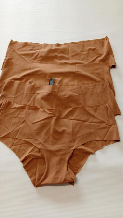 Pachet 4 chiloti pentru femei Iris & Lilly fără cusături, Marimea S [1]