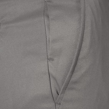 Pantaloni lungi de golf pentru barbati Amazon Essentials, slim fit, gri, 36W / 30L [5]