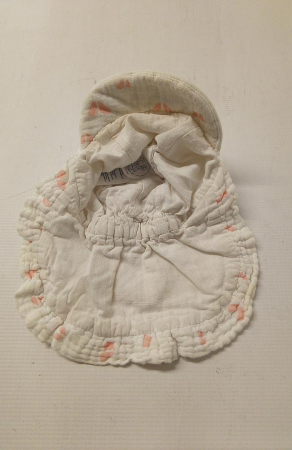 Sapca cu protectie gat pentru copii de 6-9 luni (45) [2]