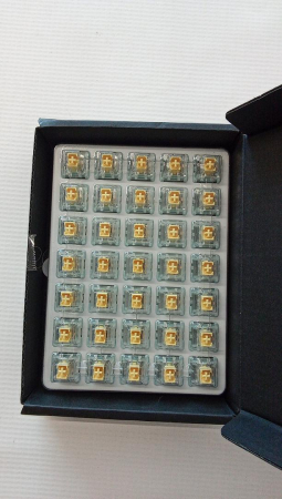 Set 35 de comutatoare mecanice Sea Salt, liniar pre-uns cu fanta LED, 50g [1]