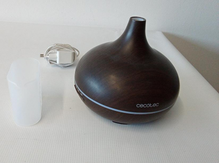 Umidificator/Difuzor Aromaterapie Cecotec Pure Aroma 300 Yin. 300 ml cu ultrasunete, 7 culori LED, Ultra silențios [1]