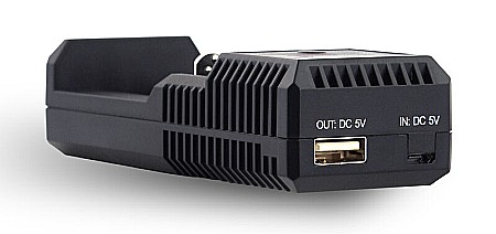 Incarcator pentru acumulatori Li-Ion si Ni-MH 1 canal EverActive UC-100 1,2V / 3,6V / 3,7V / 3,8V [1]