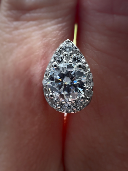 Cercei Teardrop 1 CT [5]