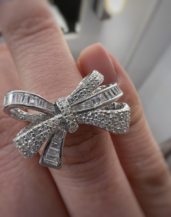 Inel Bow Tie Moissanite [5]