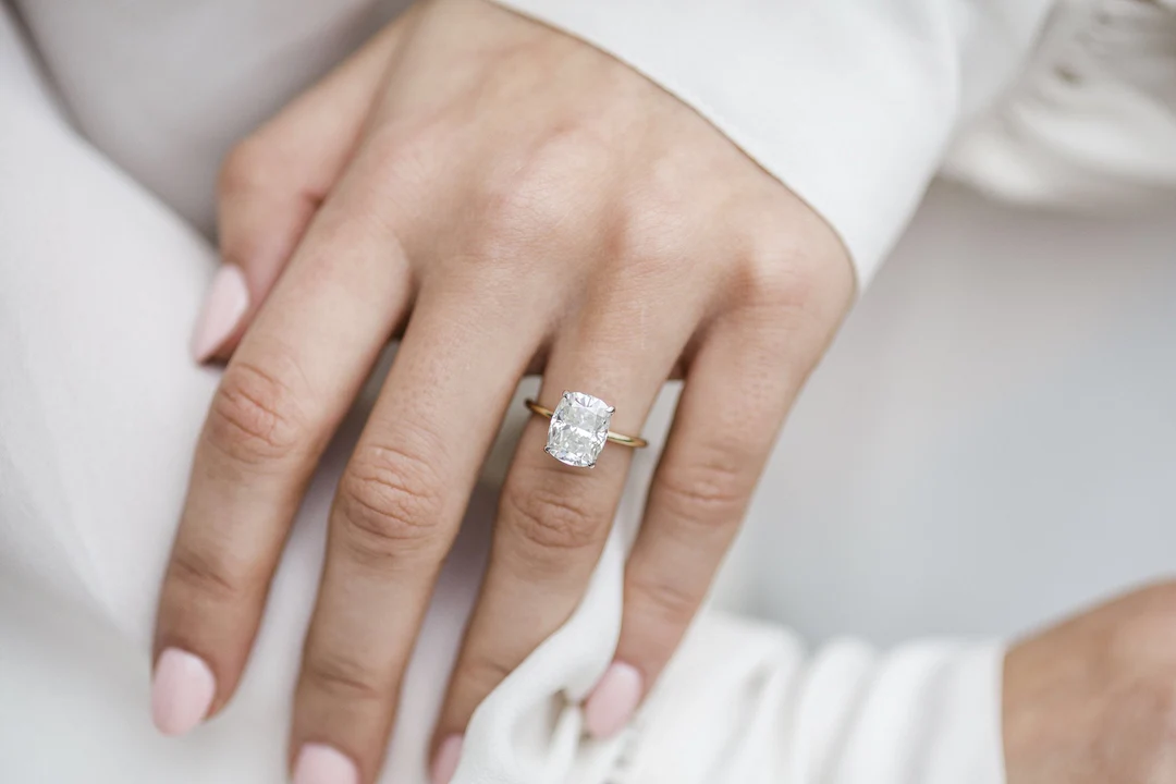 Inel Cushion Hidden Halo 3,2 CT [8]