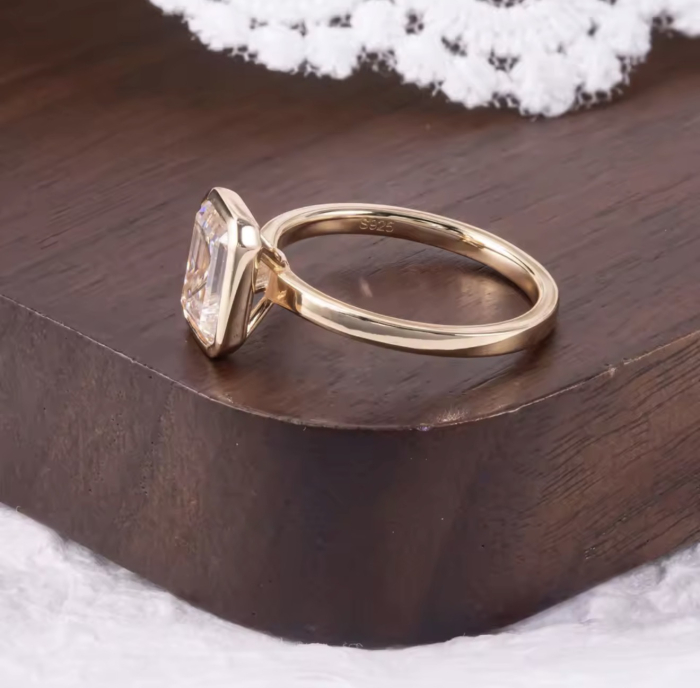 Emerald Bezel Ring 1-3 CT [9]