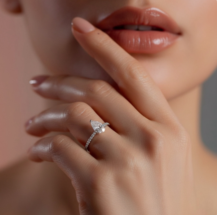 Inel Pear Hidden Halo Band Pave 1,4 CT Lab-grown diamond [7]