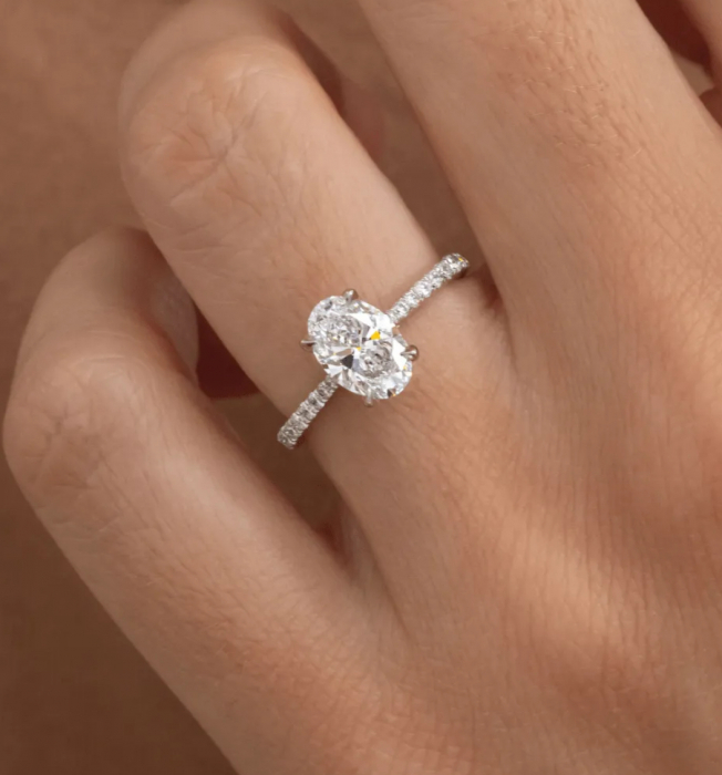 Inel Oval Hidden Halo Band Pave 1,4 CT [5]
