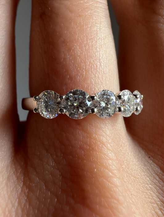 Inel Semieternity 5 Stones Moissanite [5]