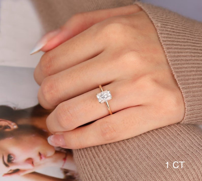 1–4 ct Radiant Lab-Ground Diamond Engagement Ring with Hidden Halo [4]