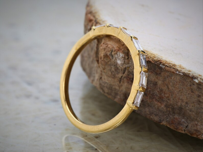 Inel semieternity cu diamante de laborator tăietură baghetă 0.7 ct E VVS din aur sau platină [4]