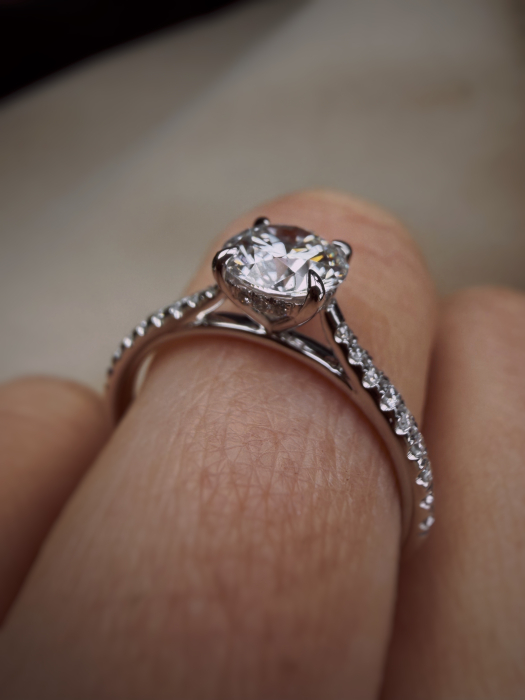 The One Pave Band Ring [5]