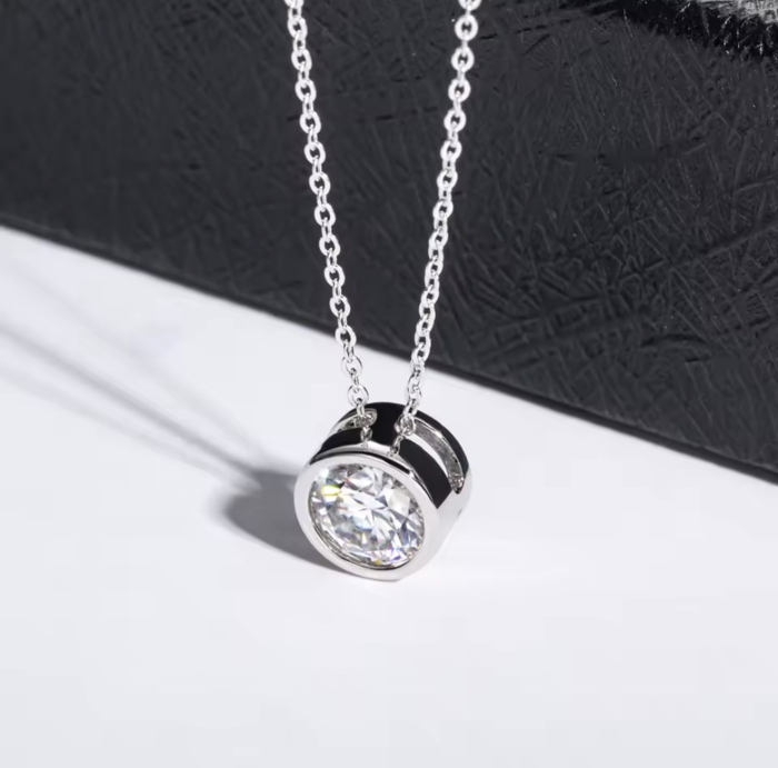 Round Bezel Chain and Pendant [3]