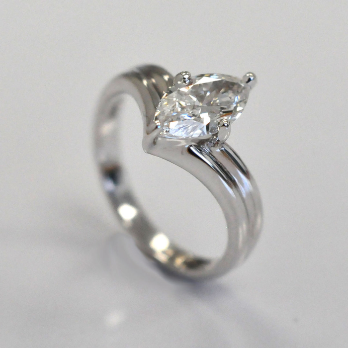 1–3 ct solitaire marquise lab-grown diamond engagement ring with double band [7]