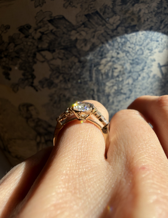 Lab-grown Diamond Oval 1-4 Carat E VS1 Diamond Engagement Ring with Marquise and Round Diamonds | Elegant Cathedral Engagement Ring – Estera Jewellery [12]
