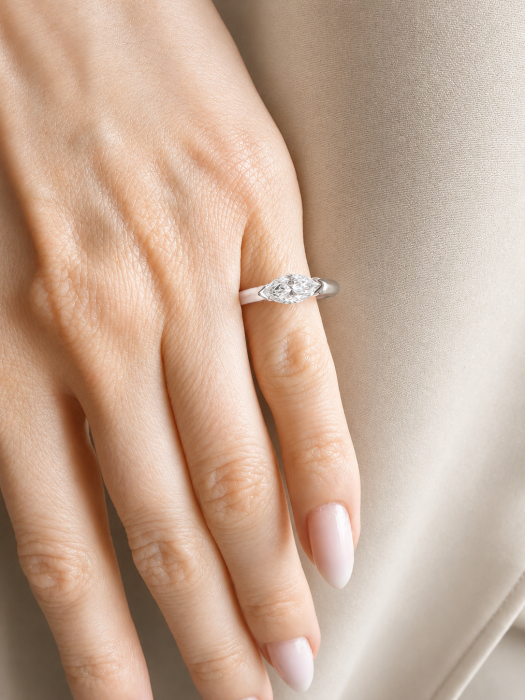 The Sola – Inel de logodnă cu moissanite marquise 1 ct East-West Semi-bezel [7]