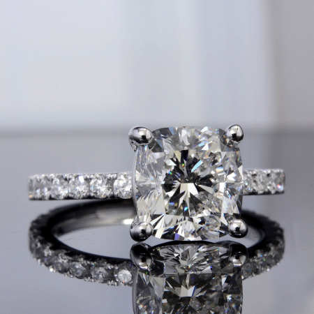 Inel Cushion Hidden Halo Pave Setting 2,5 CT [3]