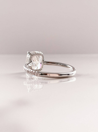 Cushion Hidden Halo Pave Setting 2,5 CT Ring [8]