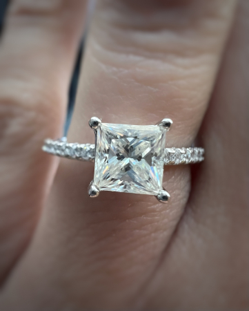Inel Solitaire Princess Pave Band [4]