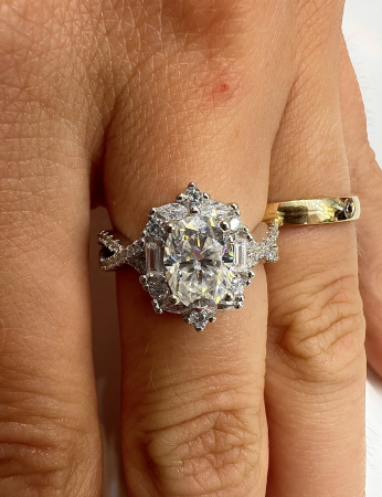 Inel logodnă diamant oval 1 carat halo diamante laborator aur platină [5]