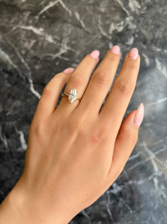 Inel de logodnă The Muse – Moissanite Marquise 2,2 CT [9]