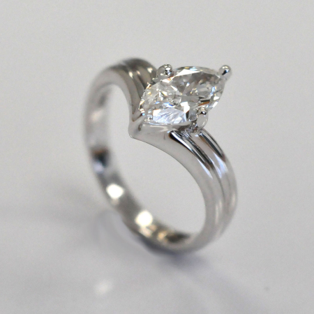 1–3 ct solitaire marquise lab-grown diamond engagement ring with double band [6]