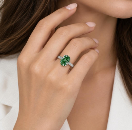 Inel cu Diamant de Laborator Verde Oval | Tulip Setting & Euro Shank [13]