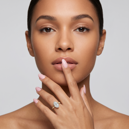 Inel logodnă diamant de laborator oval E VS1 – hidden halo și pavé galerie – aur sau platină [9]