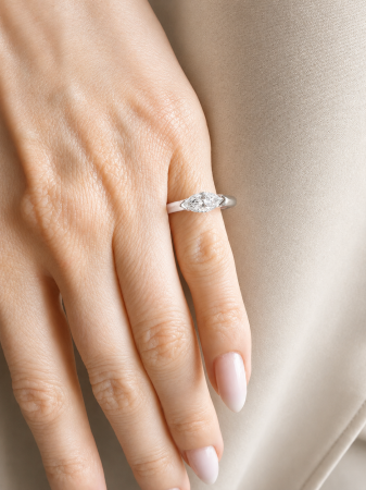 The Sola – Inel de logodnă cu moissanite marquise 1 ct East-West Semi-bezel [6]