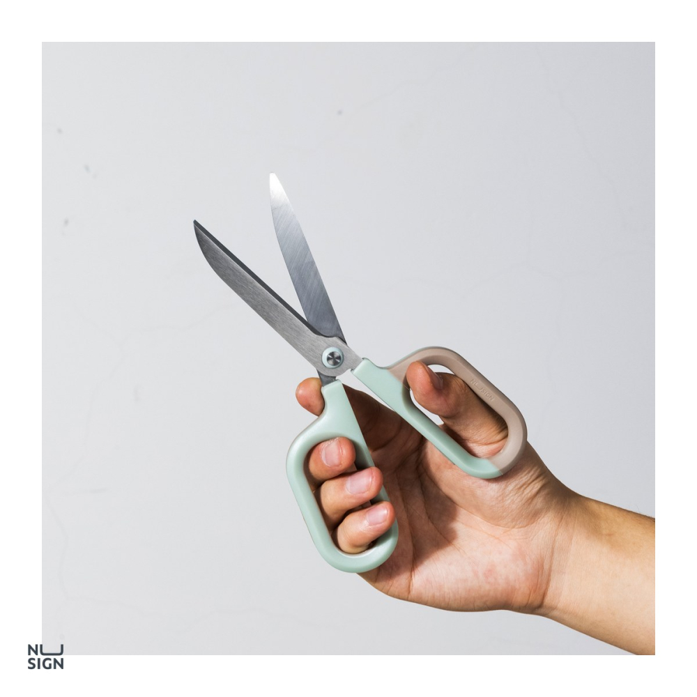 Foarfeca de birou Deli Nusign bicolora, 15.5 cm, lame curbate din otel inoxidabil, vernil-crem [5]