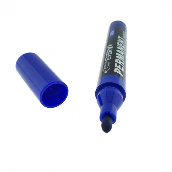 Marker albastru permanent cu varf rotund 2.5mm, rezistent la apa, scriere lina, model Everyday U216, lungime 145 mm, cu capac [2]